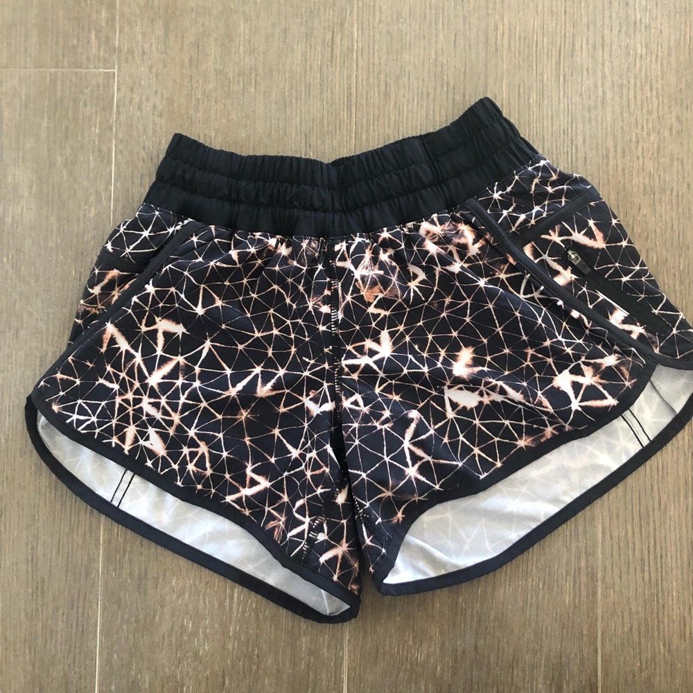 Lululemon Size 4 shorts